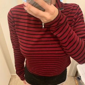 Forever 21 cropped quarter zip black and red mock neck top
